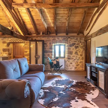 Bilbao Nature With Parking By Aston *