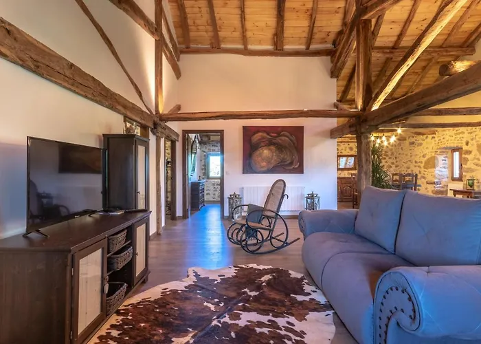 Bilbao Nature With Parking By Aston *